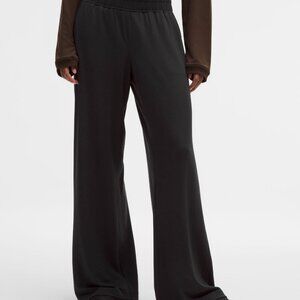 BeCalm Mid-Rise Wide-Leg Pant